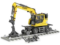 CONRAD #2237 - Liebherr RE 25 M Litronic Railroad Excavator