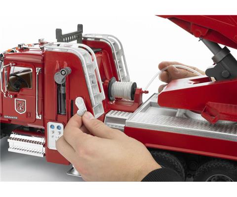 Bruder Mack Granite Fire store Engine