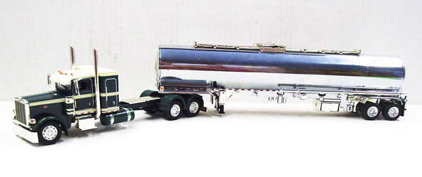 Tonkin Replicas Peterbilt 389