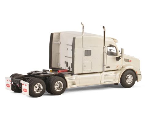 Trucks - WSI - 33-2025 - Peterbilt 579 6x4 with Sleeper in White 