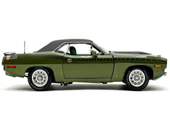 ACME #A1806140VT - 1970 Plymouth AAR Cuda in Ivy Green with Vinyl Top in Black