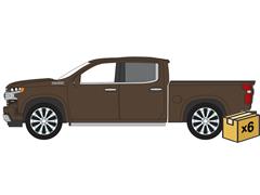 AUTO WORLD #AWSP215-A-CASE - 2019 Chevy Silverado High Country in Oakwood Metallic - NEW TOOLING- 6 pieces in a Non-Returnable Factory-Sealed CASE