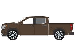 AUTO WORLD #AWSP215-A - 2019 Chevy Silverado High Country in Oakwood Metallic- NEW TOOLING