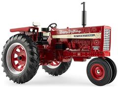44360 - ERTL Farmall 656 Tractor