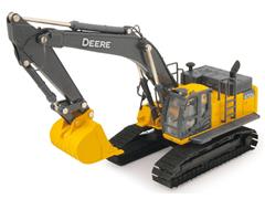 45335 - ERTL Toys John Deere 470 GLC Excavator