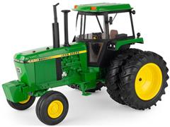 ERTL #45982 - John Deere 4450 Tractor - Prestige Collection - LP86729