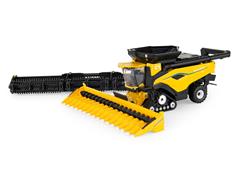 ERTL #61001 - New Holland Class 11 Combine with Tracks - Replica Play