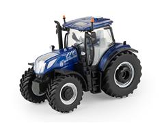 61016 - ERTL Toys New Holland T7270 Tractor