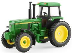 85023 - ERTL Toys John Deere 4955 Tractor