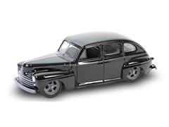 Greenlight Diecast 1948 Ford Fordor Super Deluxe