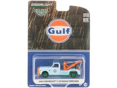 Greenlight Diecast Gulf Oil Welding Tire Collision