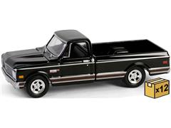 30546-CASE - Greenlight Diecast 1972 Chevrolet Cheyenne C10 Short