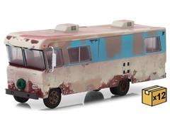 30551-CASE - Greenlight Diecast 1972 Condor II RV Going