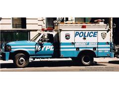 GREENLIGHT #30583 - 1995 Ford F-350 NYPD - Emergency Service