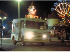 GREENLIGHT #30586 - Killer Klowns from Outer Space 1988 - Ice Cream Van