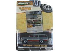 39140-F-SP - Greenlight Diecast 1981 Chevrolet Suburban SPECIAL RAW