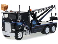 86627-BOX - Greenlight Diecast 1984 Freightliner FLA 9664 Tow Truck Terminator