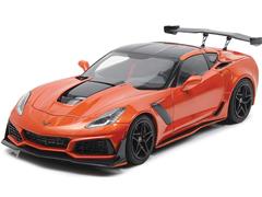 IXO AMERICA #U18RDC001-FO - 2019 Chevrolet Corvette ZR1 in Sebring Orange Tintcoat