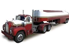 IXO AMERICA #U64TRTR007T - 1953 Mack B 61 with tanker in Candy Red Stripes