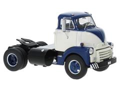 TR150-22 - IXO Models 1954 GMC 950 Coe