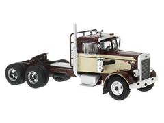 TR226-22 - Ixo Models 1955 Peterbilt