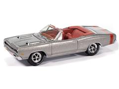 JOHNNY LIGHTNING #JLMC038-6 - 1969 Dodge Coronet Convertible in A4 Silver