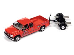 JLSP350-B - Johnny Lightning First Class Auto Salvage 2002 Chevrolet Silverado