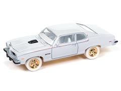 JOHNNY LIGHTNING #JLSP386-A-SP - 1974 Pontiac GTO in White Lightning with Gold Rims