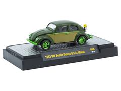 M2MACHINES #32600-90-A-SP - 1953 VW Beetle Delux USA Model in Green and Tan with Green Chrome Rims and Accents