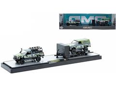 M2MACHINES #36000-86-C - 1998 GMC Sierra 1500 4X4 and 1973 GMC Jimmy Sierra 4X4 in Blue with Green and White Camo