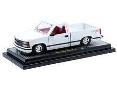 M2MACHINES #40300-142-A - 1993 Chevrolet C1500 SS 454 Pickup Truck in White with Red Interior