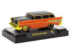M2MACHINES #82161-28-D-SP - 1957 Chevrolet Nomad in Black and Orange with Gold Rims and Accents