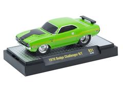 M2MACHINES #82161-31-E - 1970 Dodge Challenger in Green with Black Accents