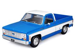 MAISTO #31467BW - 1974 Chevrolet C10 Cheyenne Super Pickup in Blue and White