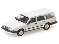 870171714 - Minichamps 1986 Volvo 740