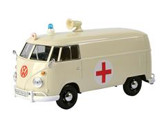 79565 - Motormax Ambulance Volkswagen Type 2 T1 Van