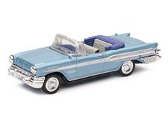 NEW-RAY #48017N-16 - 1957 Pontiac Bonneville in Light Blue - Classic American Car