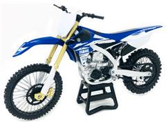 57983 - New-Ray Toys 2017 Yamaha YZ450F Dirt Bike Made of