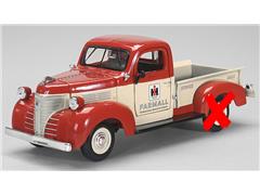 ZJD-1858-X - SpecCast Farmall 1941 Plymouth Pickup Truck