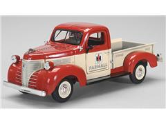 ZJD-1858 - Spec-Cast Farmall 1941 Plymouth Pickup Truck