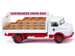 WIKING #084804 - -1969-71 Mercedes-Benz Beverage Truck in White and Traffic Red