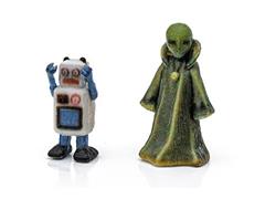Scenic Accents - Earth Visitors 2-Pack Find Me Figures - O Scale #A2860