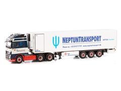 Trucks - WSI - 01-3883 - Orient Transport - Volvo FH4 Globetrotter